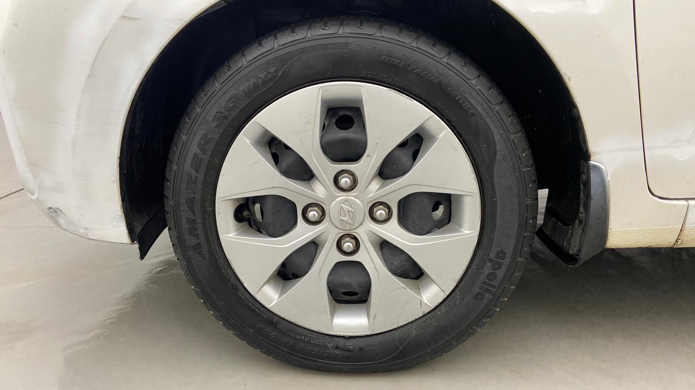 2018 Hyundai Xcent E PLUS, Petrol, Manual, 19,626 km, Left Front Wheel