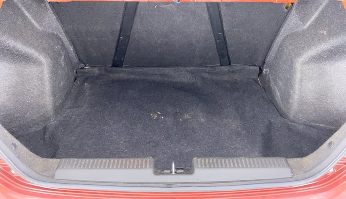 2018 Maruti Dzire VDI, Diesel, Manual, 57,143 km, Boot Inside