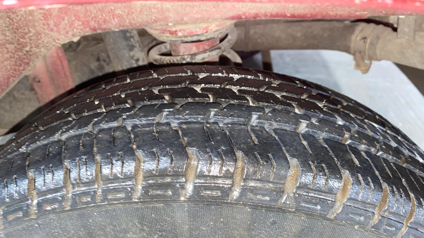 2014 Maruti Alto K10 LXI, Petrol, Manual, 31,311 km, Left Rear Tyre Tread