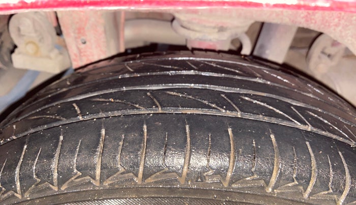 2014 Maruti Alto K10 LXI, Petrol, Manual, 31,311 km, Right Rear Tyre Tread