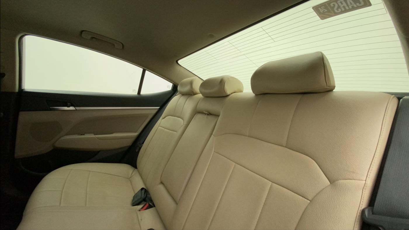 2021 Hyundai New Elantra 1.5 SX MT DIESEL, Diesel, Manual, 71,873 km, Right Side Rear Door Cabin