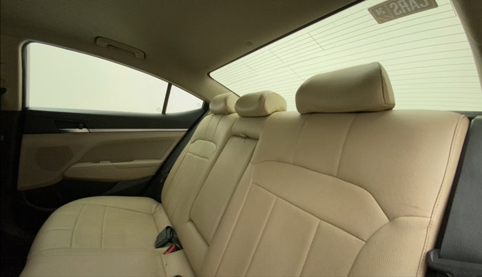 2021 Hyundai New Elantra 1.5 SX MT DIESEL, Diesel, Manual, 71,873 km, Right Side Rear Door Cabin