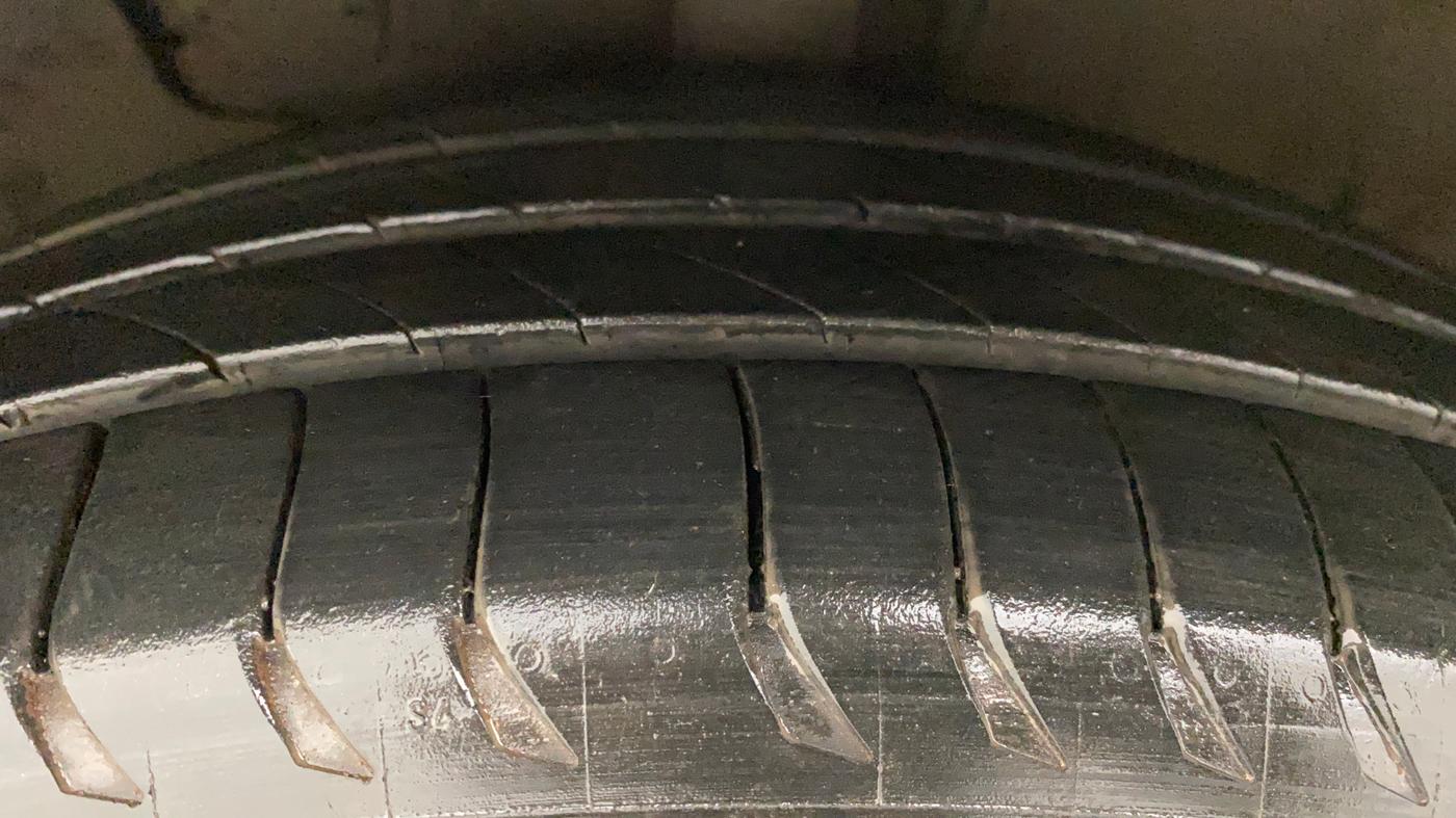 2021 Hyundai New Elantra 1.5 SX MT DIESEL, Diesel, Manual, 71,873 km, Left Front Tyre Tread