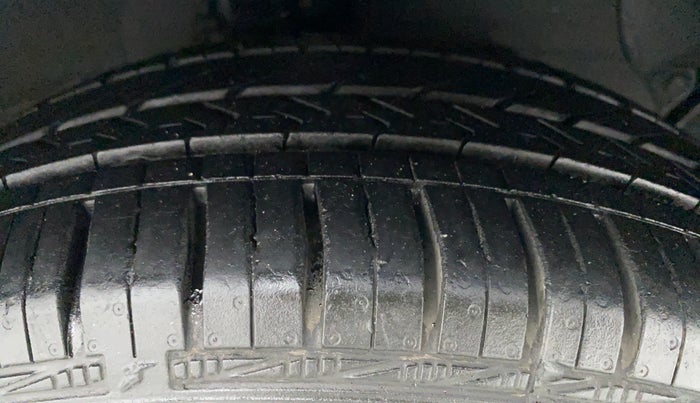 2014 Hyundai Grand i10 ASTA AT 1.2 KAPPA VTVT, Petrol, Automatic, 39,092 km, Right Front Tyre Tread