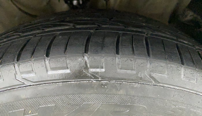 2018 Hyundai Creta SX AT 1.6 DIESEL, Diesel, Automatic, 91,017 km, Right Front Tyre Tread