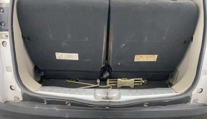 2019 Renault TRIBER RXZ, Petrol, Manual, 48,506 km, Boot Inside