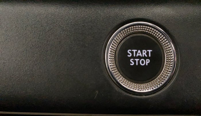 2019 Renault TRIBER RXZ, Petrol, Manual, 48,506 km, Keyless Start/ Stop Button