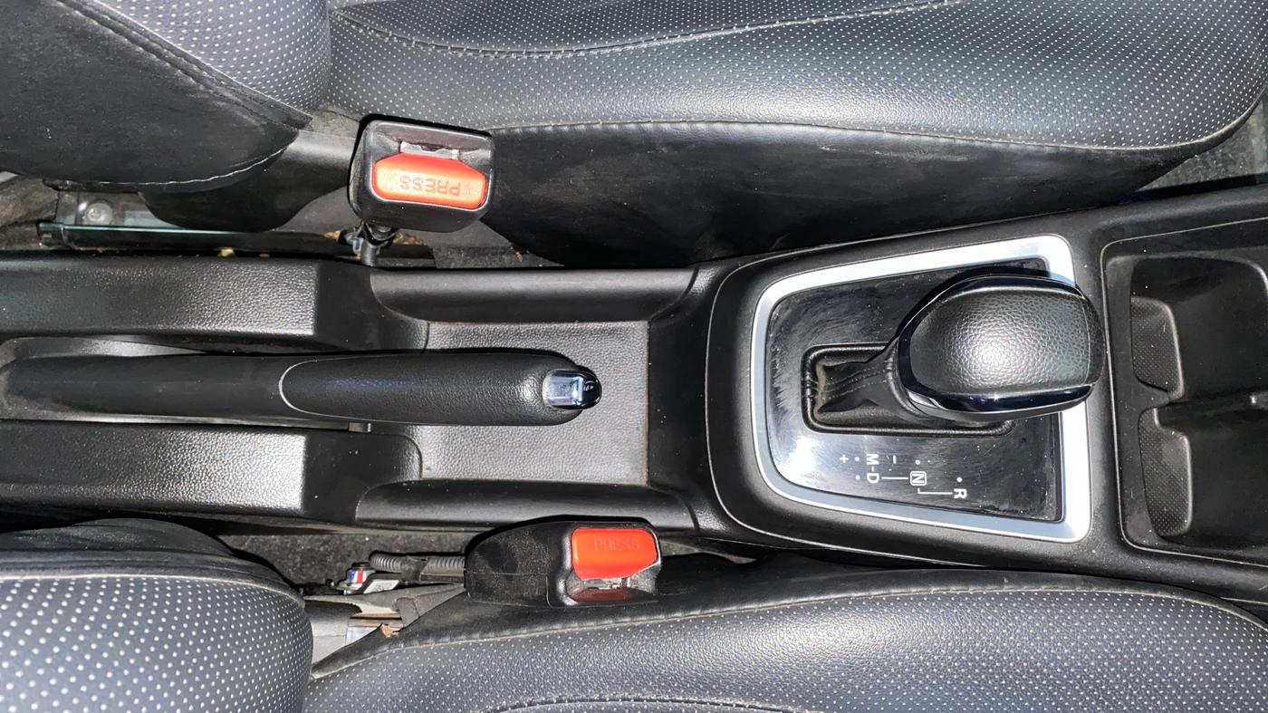 2023 Maruti Swift VXI AMT, Petrol, Automatic, 50,231 km, Gear Lever