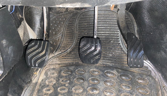 2022 Renault Kwid RXT 1.0, Petrol, Manual, 45,761 km, Pedals