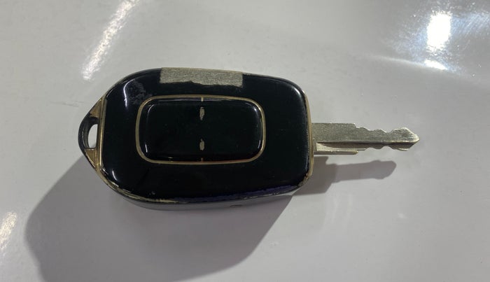 2022 Renault Kwid RXT 1.0, Petrol, Manual, 45,761 km, Key Close Up