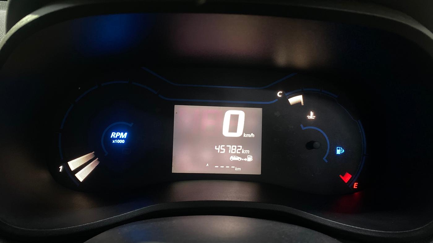 2022 Renault Kwid RXT 1.0, Petrol, Manual, 45,761 km, Odometer Image