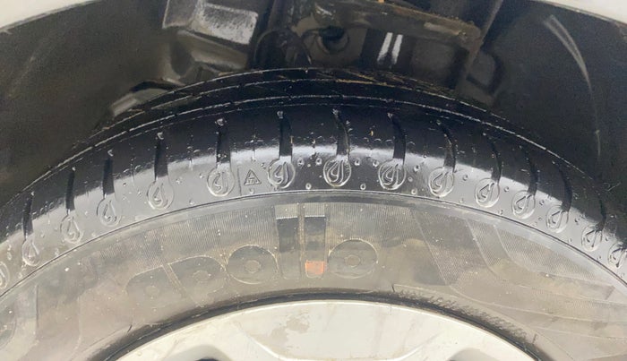 2021 Tata Tiago XT (O) PETROL, CNG, Manual, 49,612 km, Left Front Tyre Tread