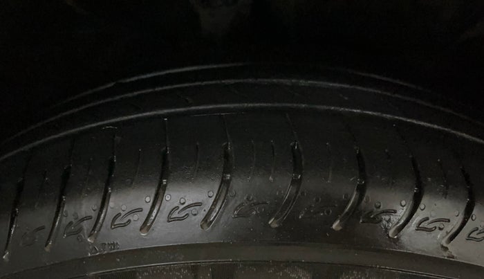 2016 Hyundai Creta S 1.6 PETROL, Petrol, Manual, 58,584 km, Right Front Tyre Tread