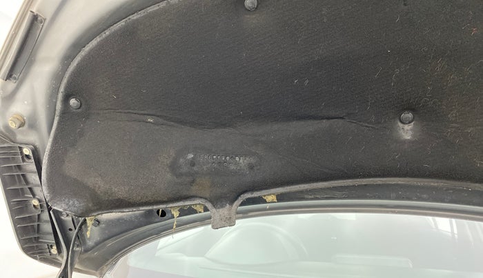 2018 Maruti IGNIS DELTA 1.2, Petrol, Manual, 55,142 km, Bonnet (hood) - Insulation cover has minor damage