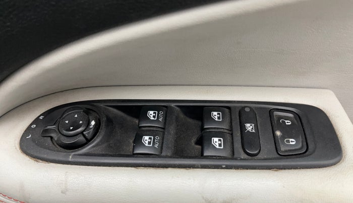 2020 Jeep Compass LIMITED PLUS PETROL AT, Petrol, Automatic, 64,162 km, Driver Side Door Panels Control