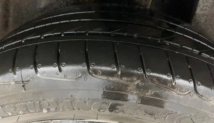 2020 Jeep Compass LIMITED PLUS PETROL AT, Petrol, Automatic, 64,162 km, Left Rear Tyre Tread