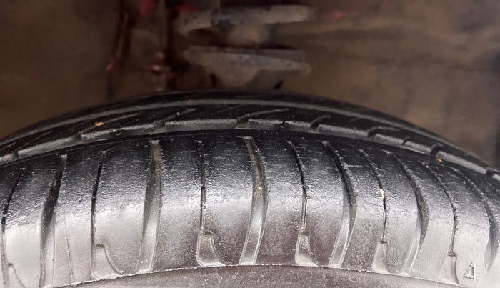 2013 Maruti Alto K10 VXI, Petrol, Manual, 67,172 km, Right Front Tyre Tread
