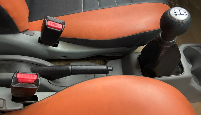 2013 Maruti Alto K10 VXI, Petrol, Manual, 67,172 km, Gear Lever