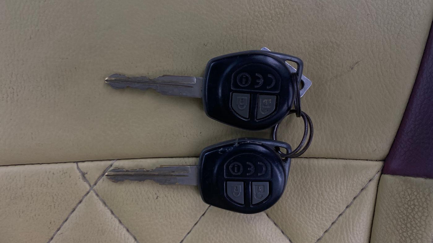 2016 Maruti Baleno DELTA PETROL 1.2, Petrol, Manual, 40,612 km, Key Close Up