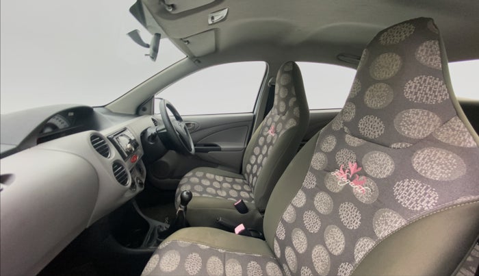 2011 Toyota Etios G, Petrol, Manual, 79,468 km, Right Side Front Door Cabin