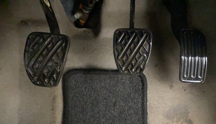 2016 Renault Pulse RXL ABS DIESEL, Diesel, Manual, 86,325 km, Pedals