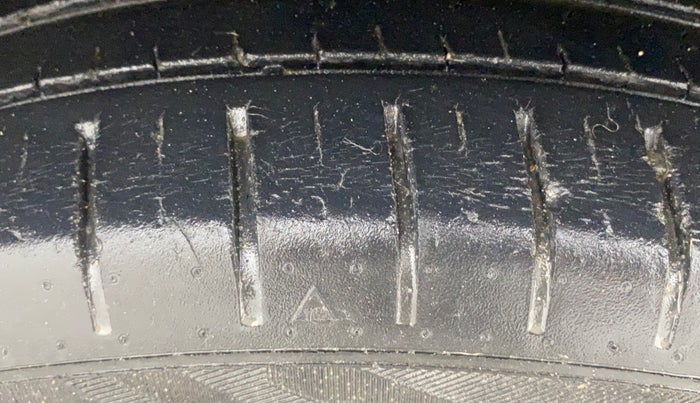 2019 Hyundai Elite i20 ASTA 1.2 (O), Petrol, Manual, 38,963 km, Left Front Tyre Tread