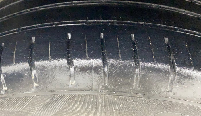 2019 Hyundai Elite i20 ASTA 1.2 (O), Petrol, Manual, 38,963 km, Right Rear Tyre Tread