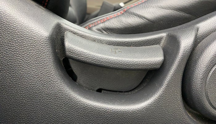 2019 Hyundai Elite i20 ASTA 1.2 (O), Petrol, Manual, 38,963 km, Driver Side Adjustment Panel