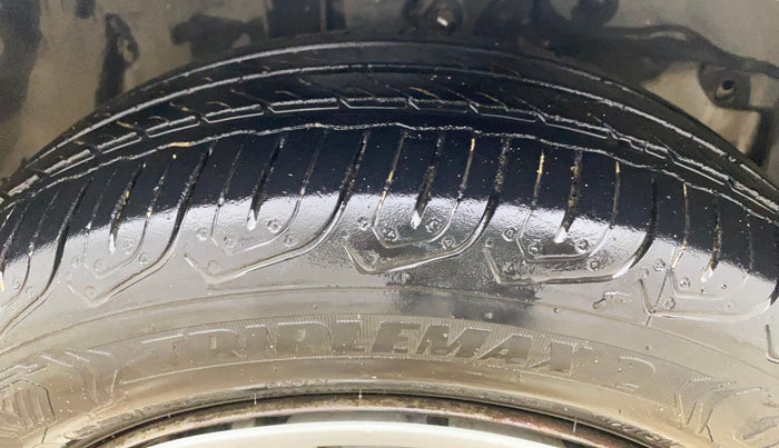 2012 Honda City 1.5L I-VTEC CORPORATE MT, Petrol, Manual, 1,15,554 km, Right Front Tyre Tread