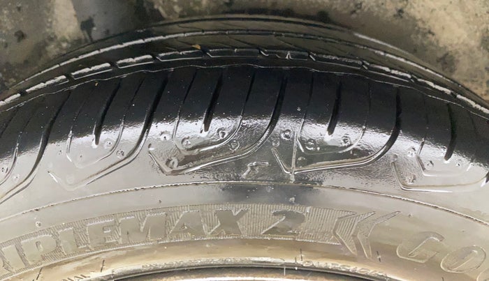 2012 Honda City 1.5L I-VTEC CORPORATE MT, Petrol, Manual, 1,15,554 km, Right Rear Tyre Tread