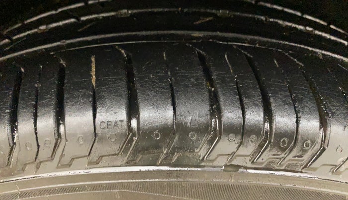 2024 Skoda SLAVIA STYLE 1.5L TSI DSG, Petrol, Automatic, 12,189 km, Right Front Tyre Tread