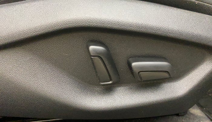 2024 Skoda SLAVIA STYLE 1.5L TSI DSG, Petrol, Automatic, 12,189 km, Driver Side Adjustment Panel