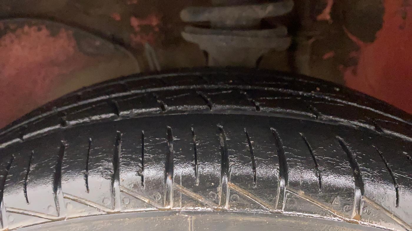 2021 Maruti Alto VXI, Petrol, Manual, 21,122 km, Left Front Tyre Tread