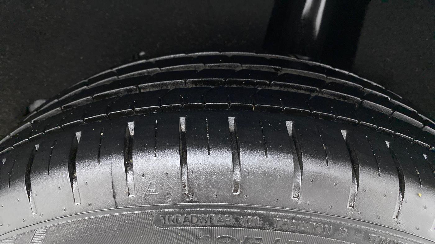 2021 Maruti Baleno ZETA CVT PETROL 1.2, Petrol, Automatic, 6,001 km, Left Rear Tyre Tread