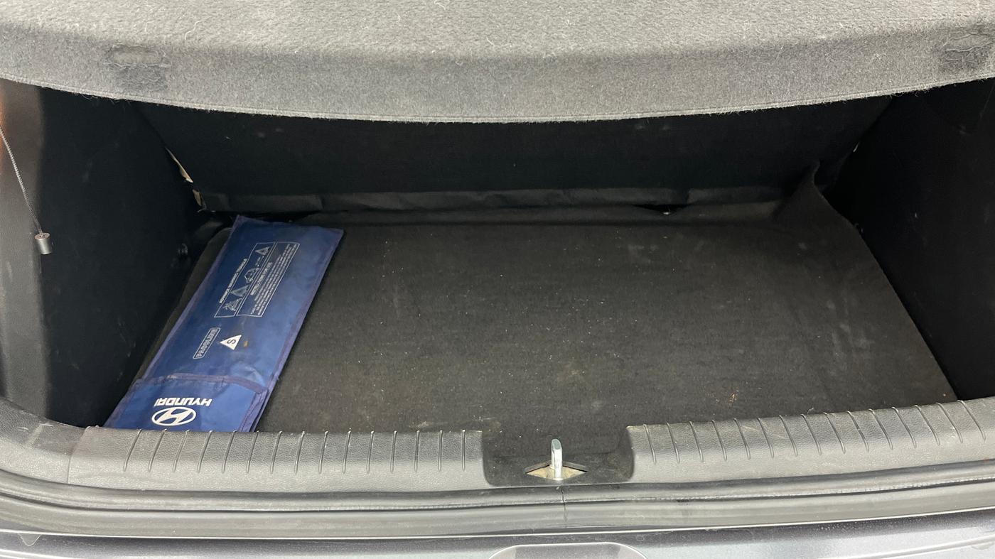 2015 Hyundai Elite i20 SPORTZ 1.2, Petrol, Manual, 76,326 km, Boot Inside