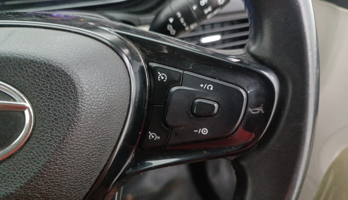 2020 Tata NEXON XZA PLUS (O) PETROL, Petrol, Automatic, 71,498 km, Adaptive Cruise Control