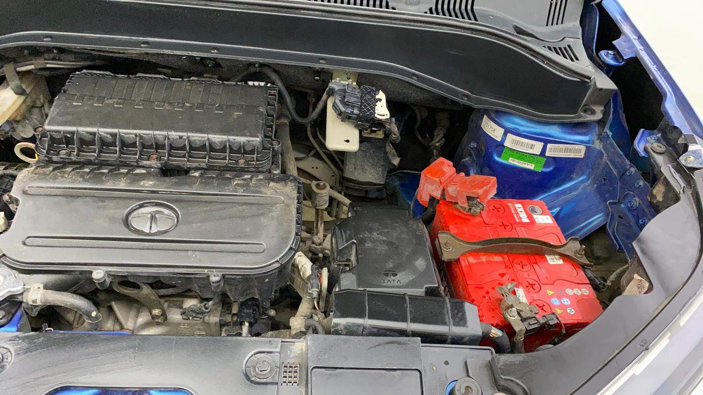 2021 Tata PUNCH CREATIVE  MT, Petrol, Manual, 65,679 km, Engine View - Left