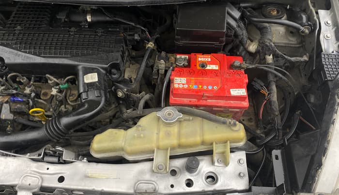 2017 Nissan Sunny XV DIESEL, Diesel, Manual, 1,18,427 km, Engine View - Left