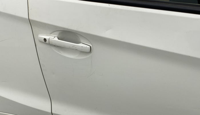 2014 Honda Brio E MT, Petrol, Manual, 62,232 km, Driver-side door - Minor scratches