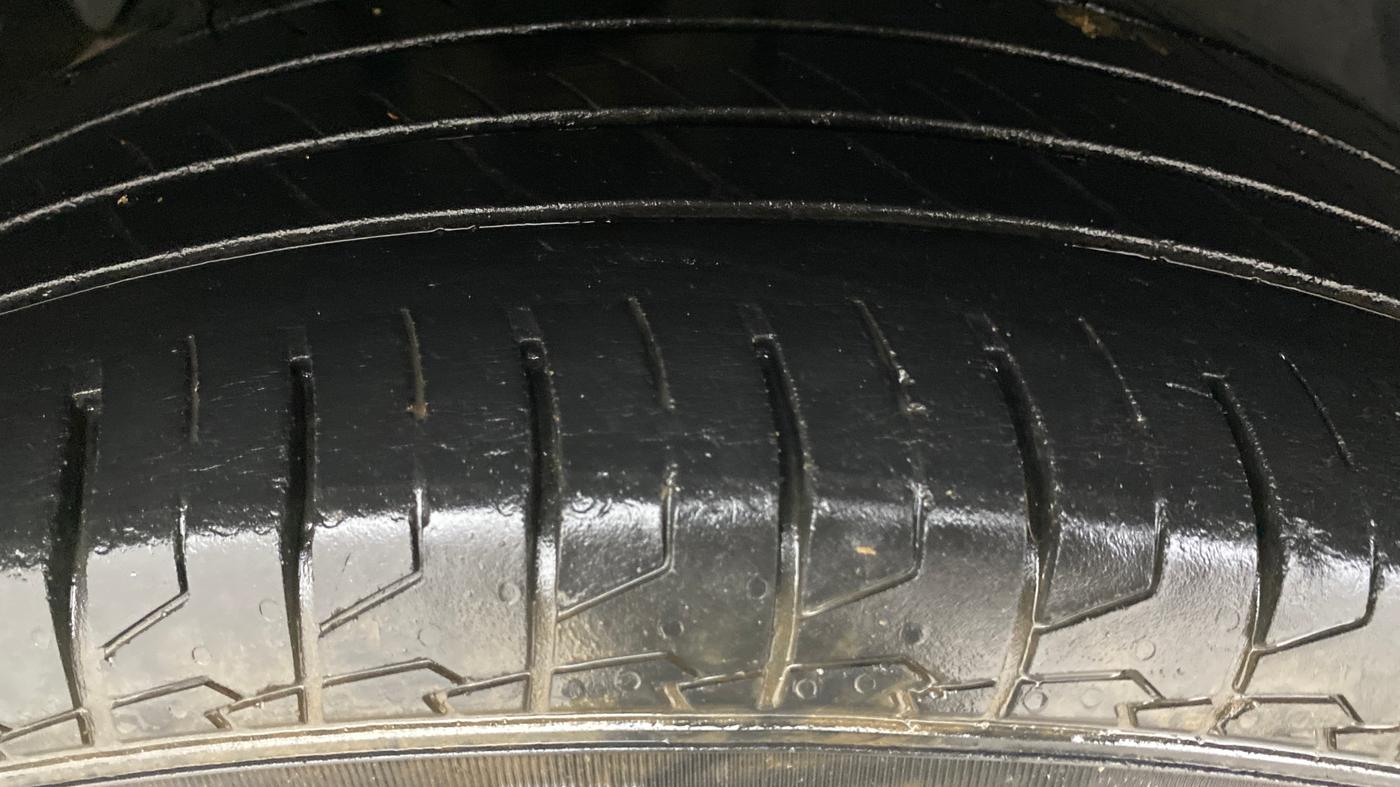 2018 Hyundai Creta SX AT 1.6 PETROL, Petrol, Automatic, 78,241 km, Right Rear Tyre Tread