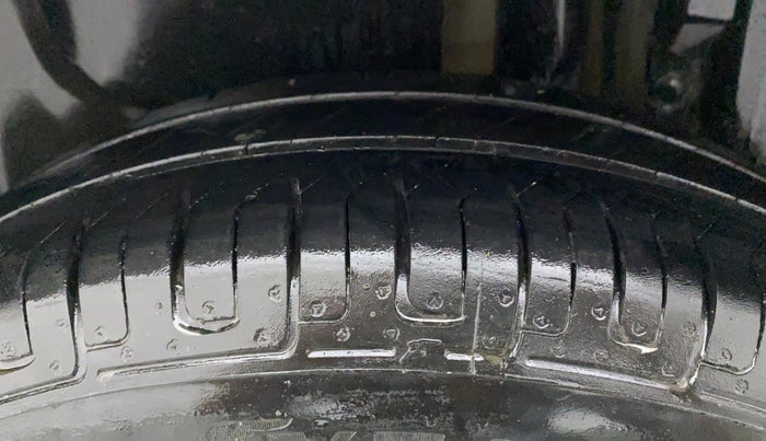 2012 Maruti Swift Dzire VDI, Diesel, Manual, 1,23,814 km, Left Rear Tyre Tread