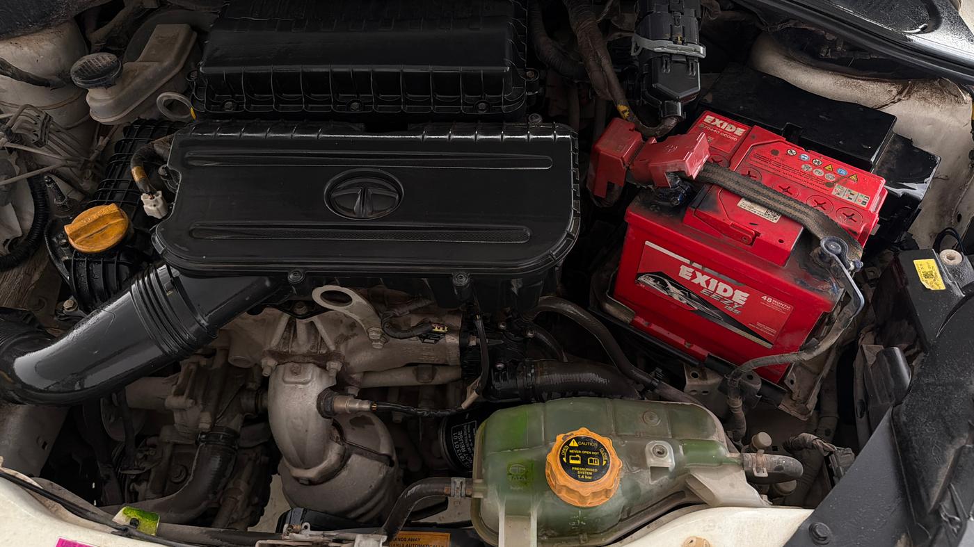 2022 Tata TIGOR XZ CNG, CNG, Manual, 71,249 km, Engine View - Left