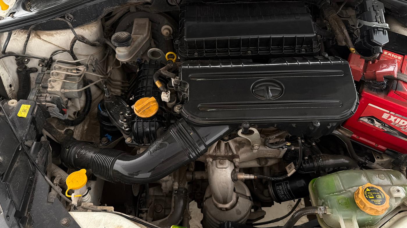 2022 Tata TIGOR XZ CNG, CNG, Manual, 71,249 km, Engine View - Right
