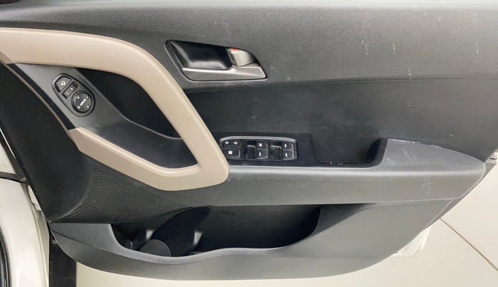 2017 Hyundai Creta SX PLUS AT 1.6 PETROL, Petrol, Automatic, 95,507 km, Driver Side Door Panels Control