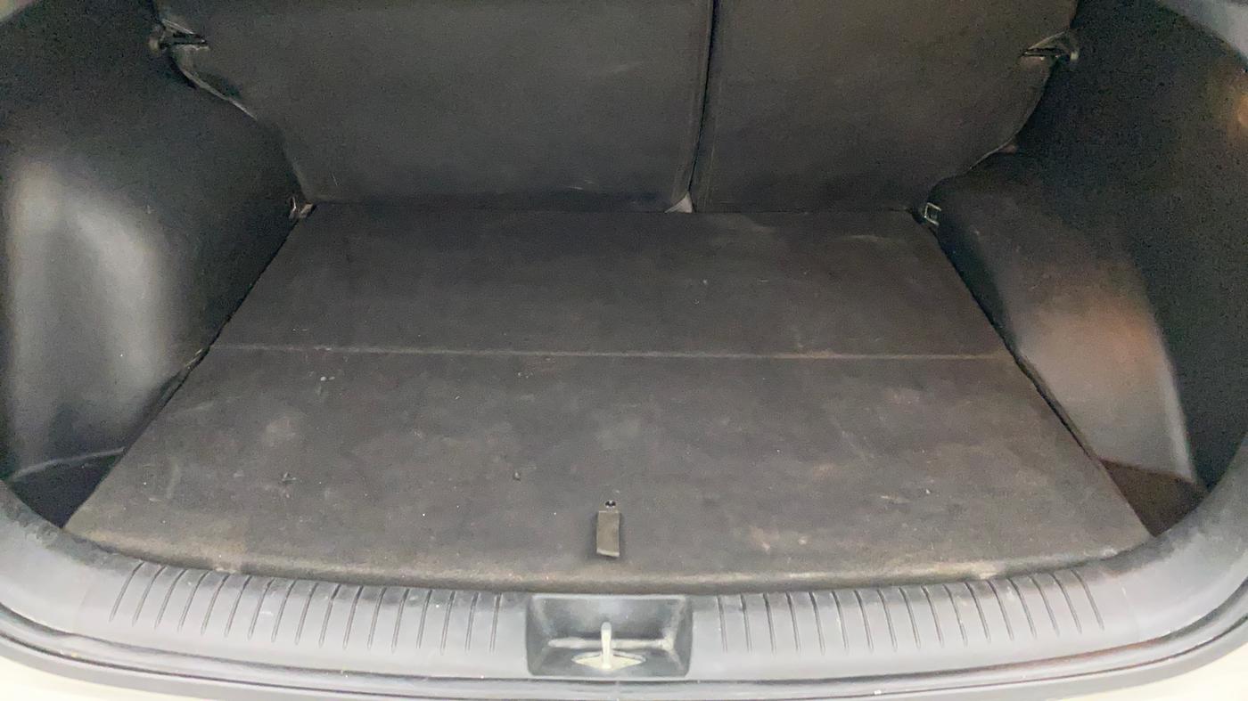2017 Hyundai Creta SX PLUS AT 1.6 PETROL, Petrol, Automatic, 95,507 km, Boot Inside