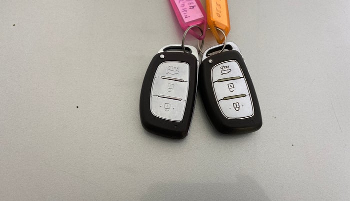 2017 Hyundai Elite i20 ASTA 1.4 CRDI (O), Diesel, Manual, 63,034 km, Key Close Up