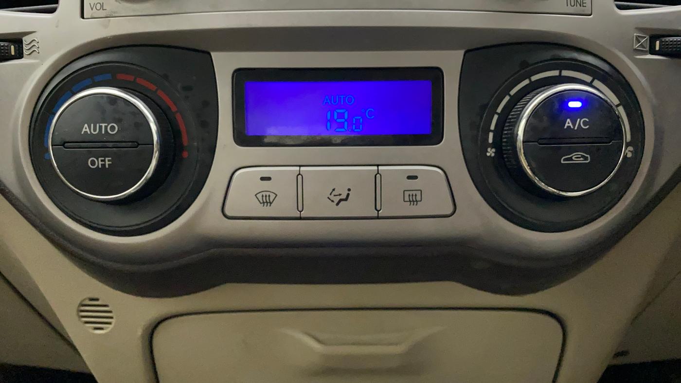 2011 Hyundai i20 MAGNA (O) 1.2, Petrol, Manual, 65,413 km, Automatic Climate Control