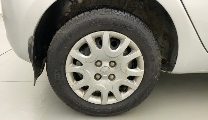 2011 Hyundai i20 MAGNA (O) 1.2, Petrol, Manual, 65,413 km, Right Rear Wheel