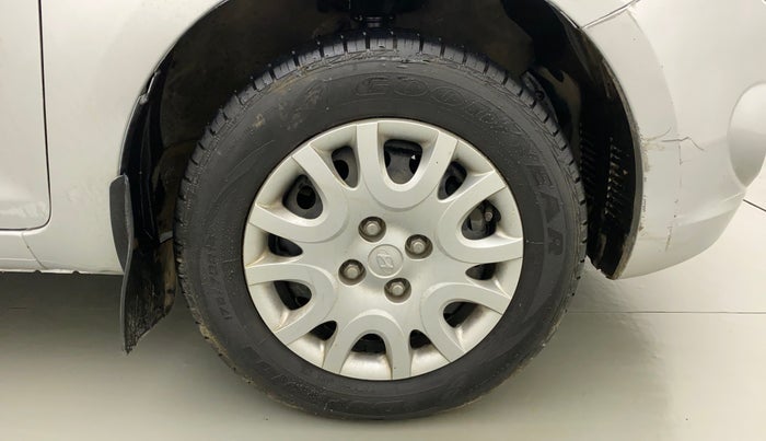 2011 Hyundai i20 MAGNA (O) 1.2, Petrol, Manual, 65,413 km, Right Front Wheel