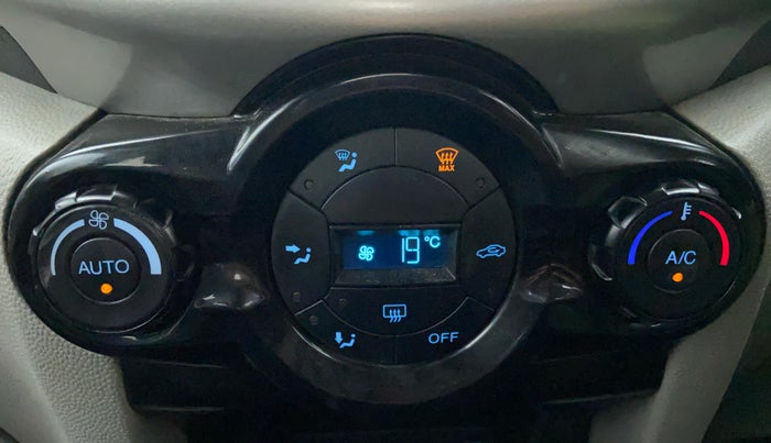2014 Ford Ecosport 1.5TITANIUM TDCI, Diesel, Manual, 1,27,570 km, Automatic Climate Control